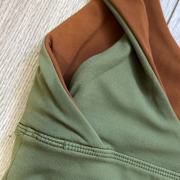 Lululemon Reversible Align Bra size 6 - Picture 10 of 11